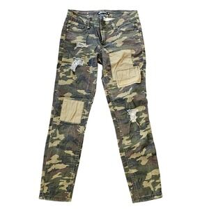 Dollhouse Charley Camo Patched Ripped Distressed Skinny Low Rise Jeans Size‎ 3